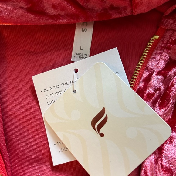 Fabletics crushed velvet jacket - Picture 2 of 2